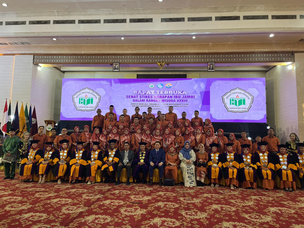 STIKES Harapan Ibu Gelar Wisuda XXXIII, 51 Persen Lulus Cumlaude