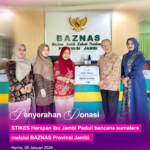Donasi STIKES-HI PEDULI diserahkan Melalui BAZNAS Provinsi Jambi oleh Ketua STIKES-HI Jambi.